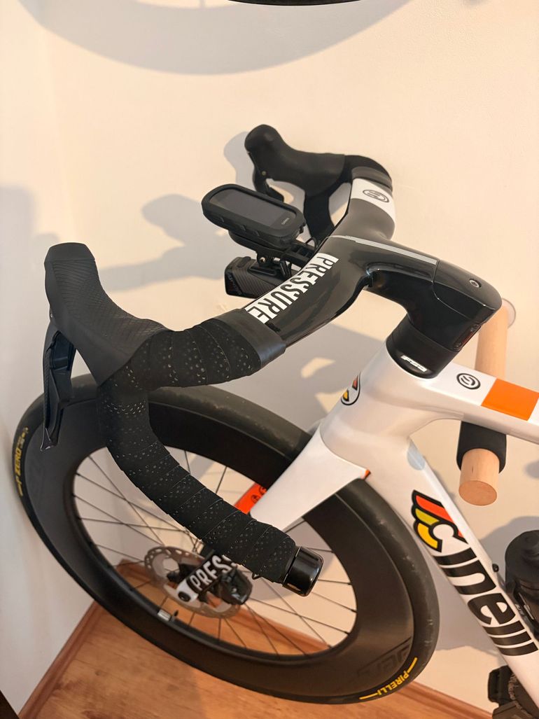 Used Cinelli Pressure Ultegra Di2 2022 2022 Road & Gravel, White — image 23 of 28