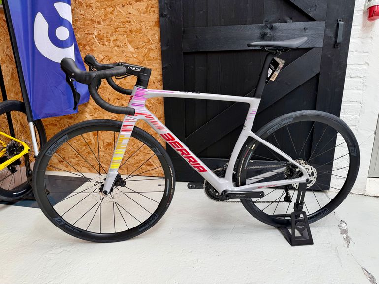 Used Berria BELADOR PRO 105 2026 2026 Road & Gravel, Light Gray — image 2 of 5
