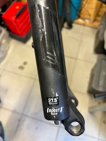 Used Trek Marlin+ 6 2024 Frameset 2024 Mountainbike, Red, 27.5, 29 — image 11 of 17