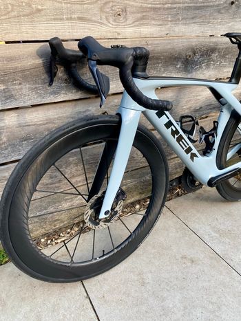 Used Trek Madone SL 7 Gen 7 2024 2024 Road & Gravel, White — image 14 of 14