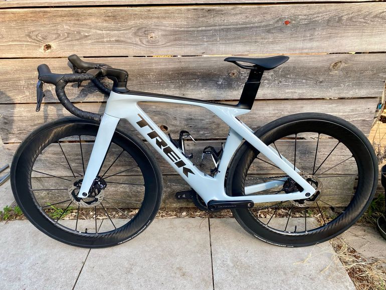 Used Trek Madone SL 7 Gen 7 2024 2024 Road & Gravel, White — image 11 of 14