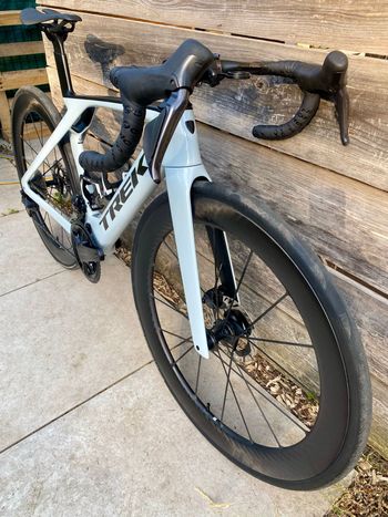 Used Trek Madone SL 7 Gen 7 2024 2024 Road & Gravel, White — image 9 of 14