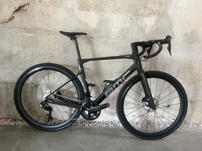 Used BMC Roadmachine 01 TWO 2027 2027 Road & Gravel, Black — image 1 of 8