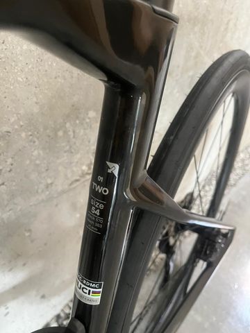 Gebrauchtes BMC Roadmachine 01 TWO 2027 2027 Road & Gravel, Schwarz — Bild 6 von 8