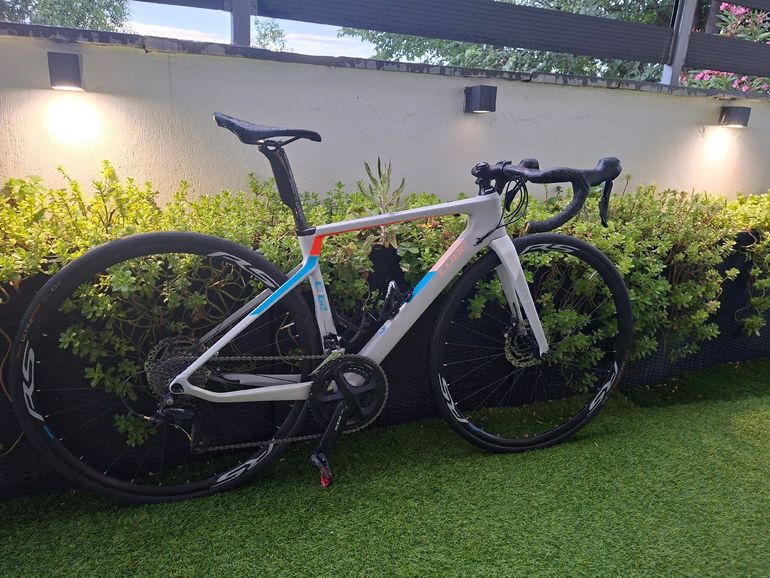 Gebrauchtes CUBE AXIAL WLS C:62 SL Disc 2017 2017 Road & Gravel, Weiß — Bild 6 von 10