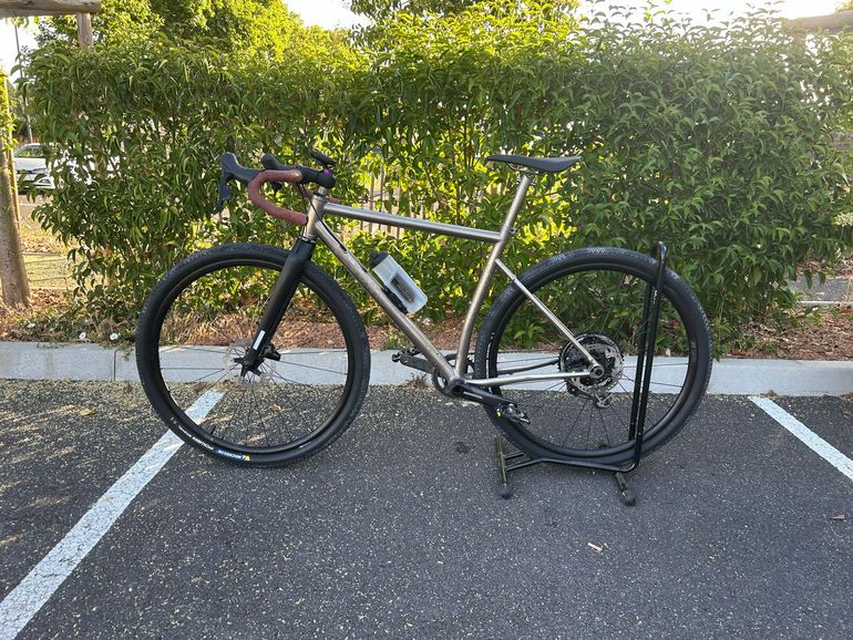 Použité Leon Cycle Custom SRAM X01 Eagle AXS 2025 Road & Gravel — obrázek 2 z 3