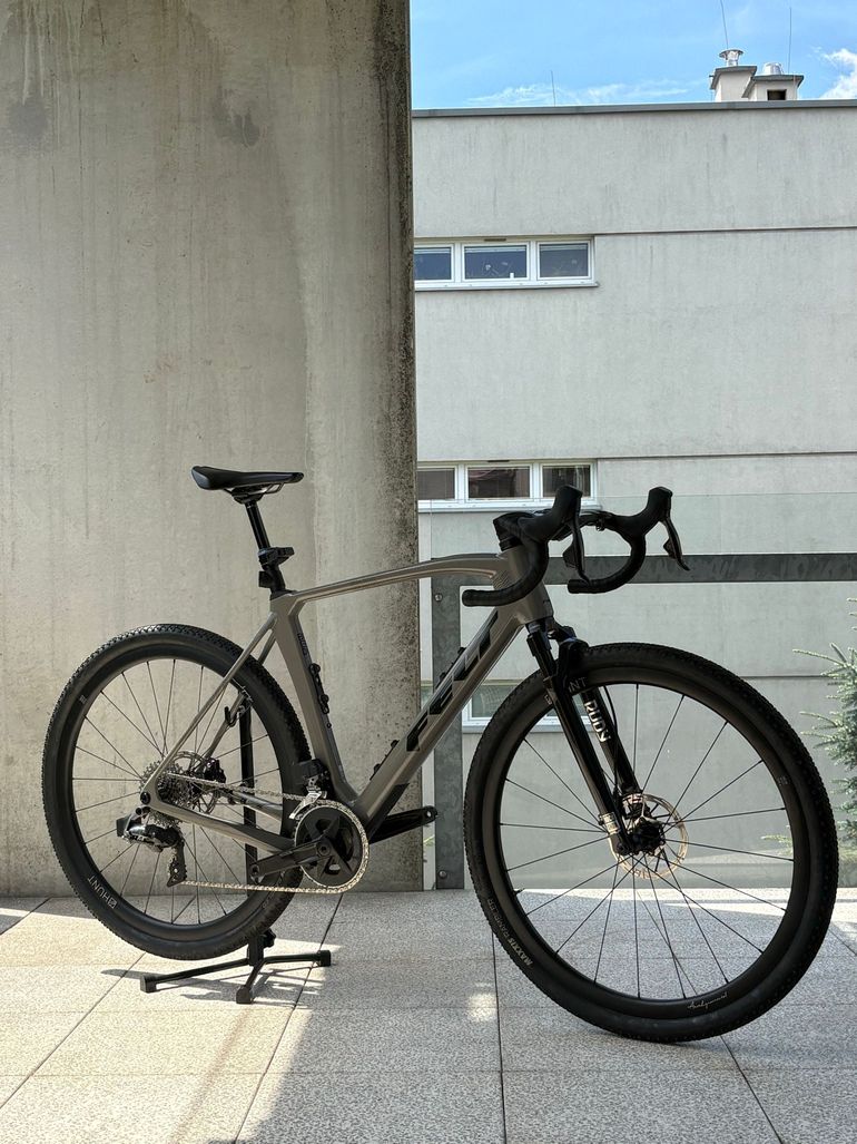 Used Felt BREED Advanced GRX 610 2025 2025 Road & Gravel, Light Gray — image 1 of 10