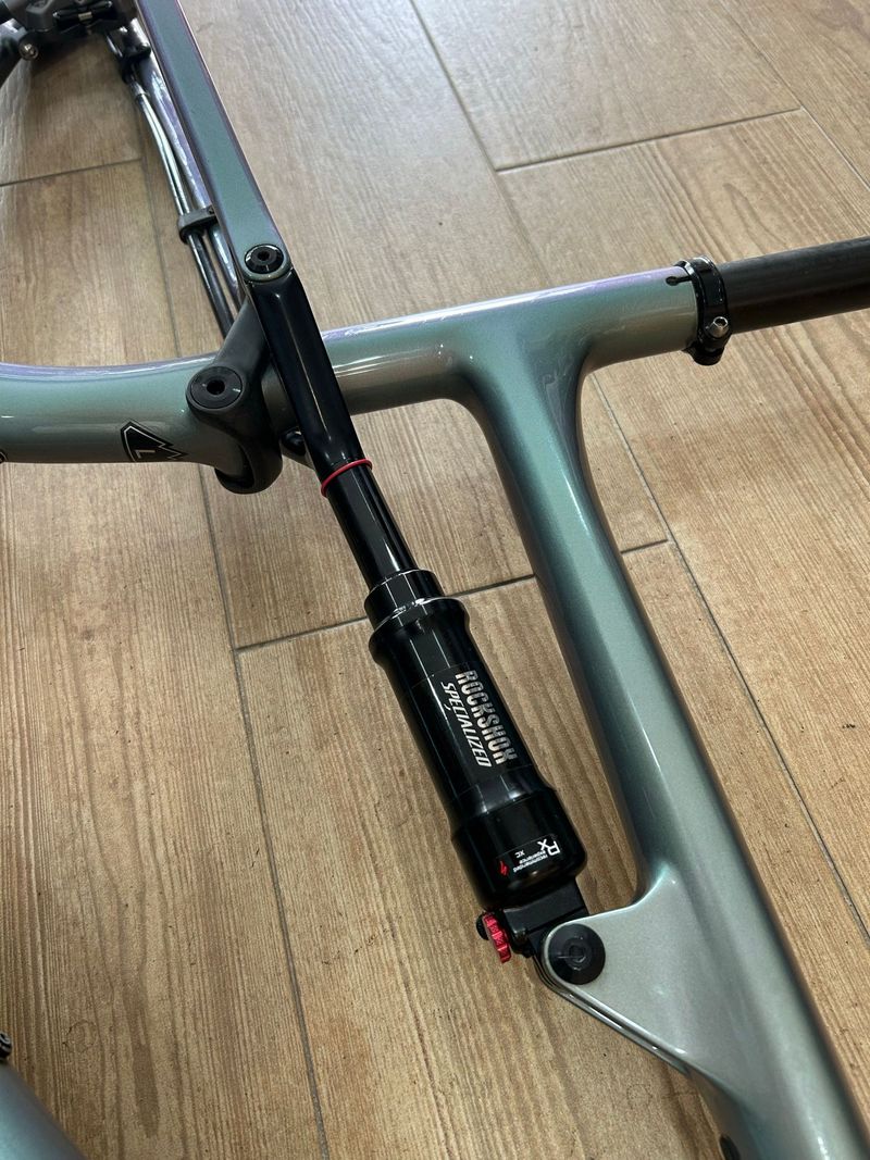 Used Specialized S-Works Epic 2022 Frameset 2022 Mountainbike, Light Gray, 29 — image 4 of 11