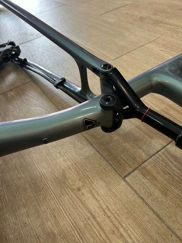 Used Specialized S-Works Epic 2022 Frameset 2022 Mountainbike, Light Gray, 29 — image 5 of 11