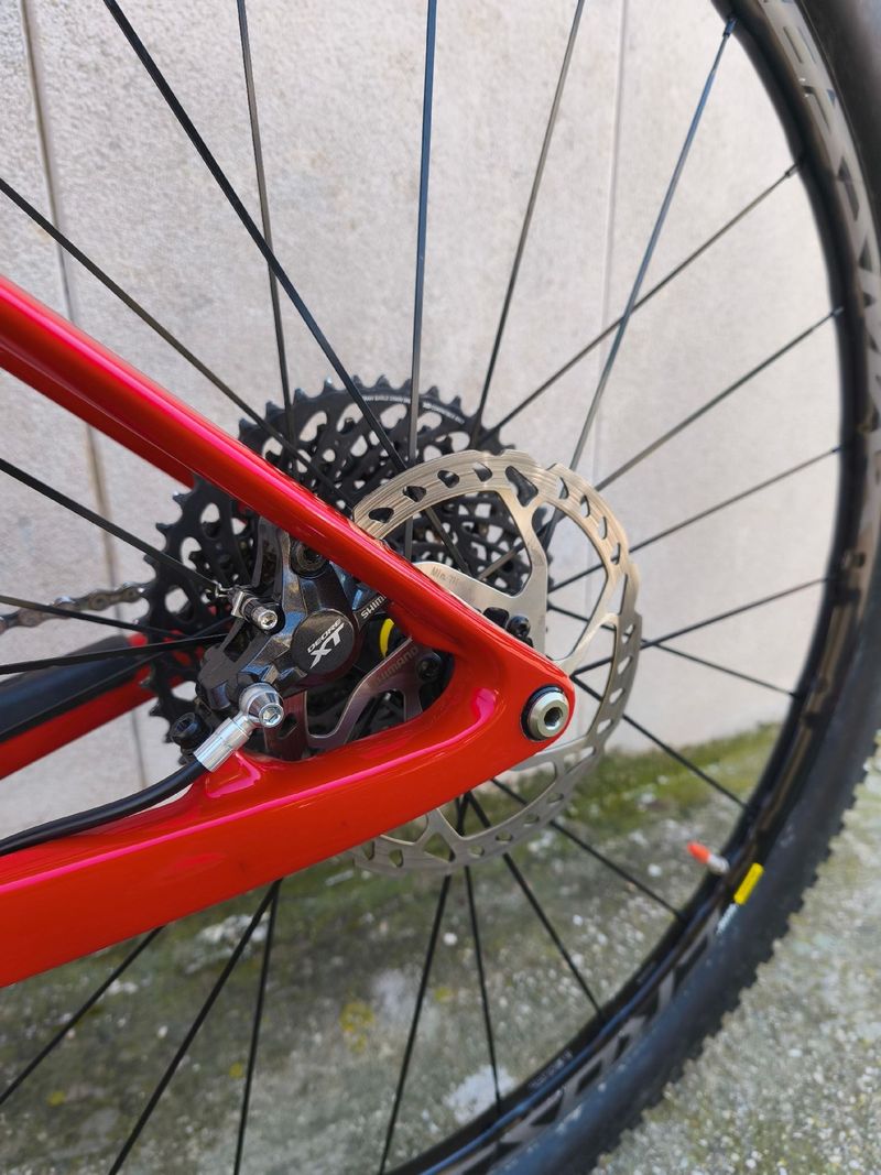 Tweedehands Orbea ALMA M10 2018 2018 Mountainbike — afbeelding 4 van 11