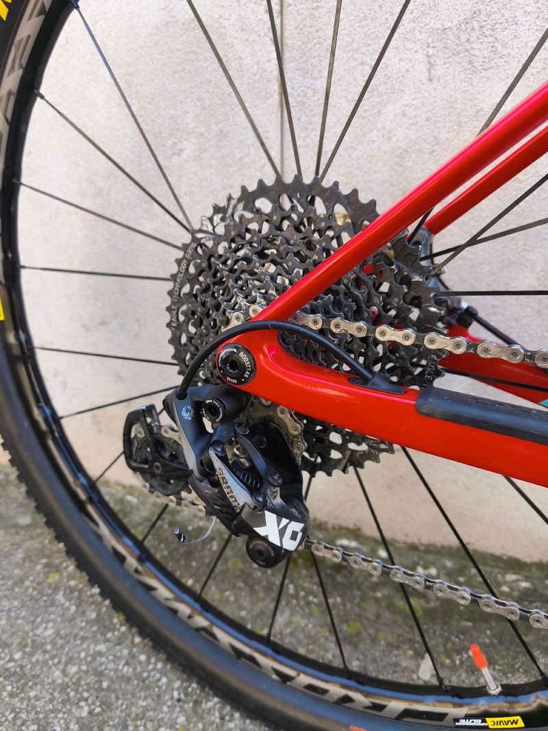 Tweedehands Orbea ALMA M10 2018 2018 Mountainbike — afbeelding 3 van 11