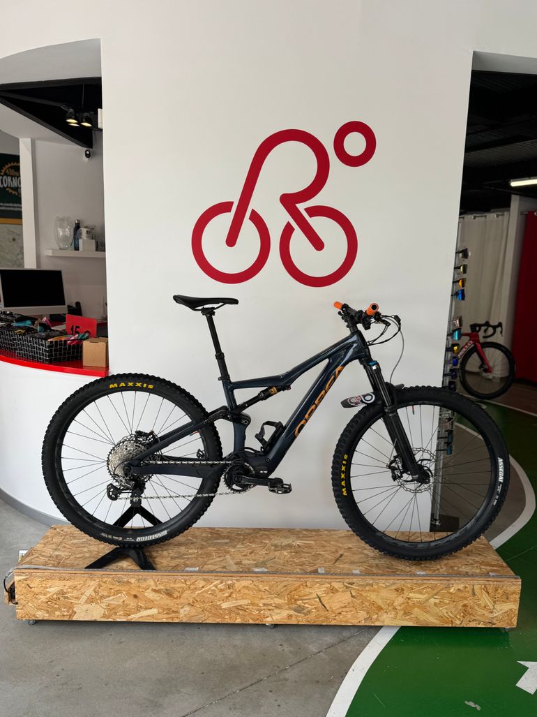Used Orbea Rise M20 2021 Mountainbike, Blue — image 1 of 7