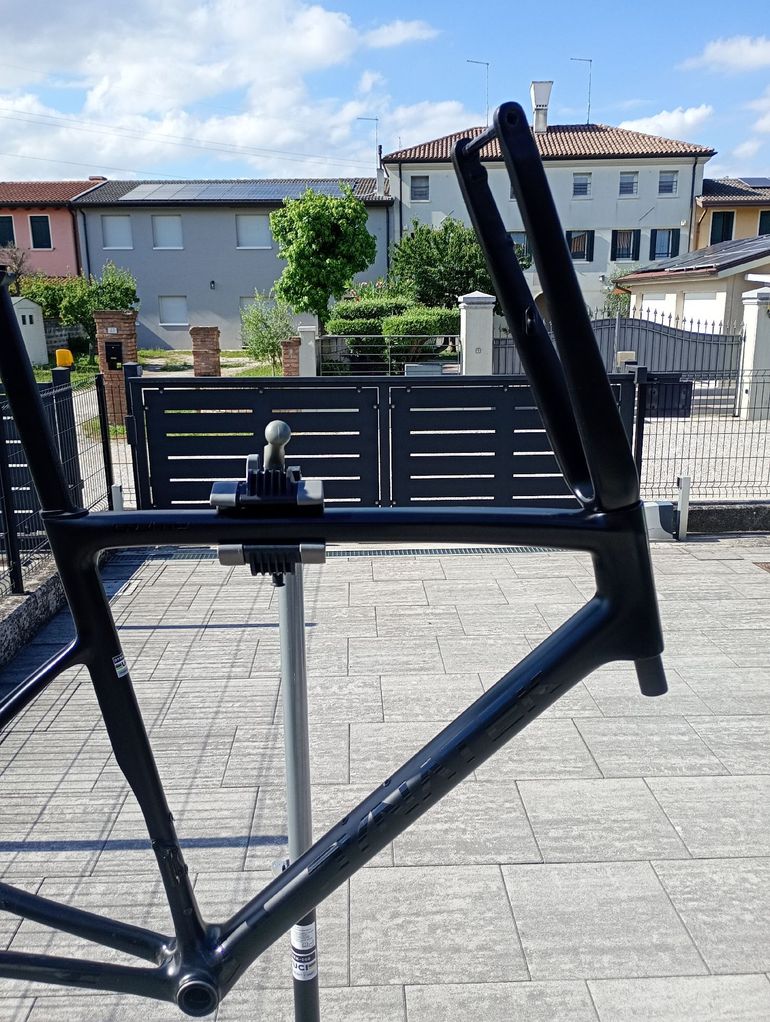 Used Dynatek Custom Frameset 2025 Road & Gravel, Black — image 2 of 4