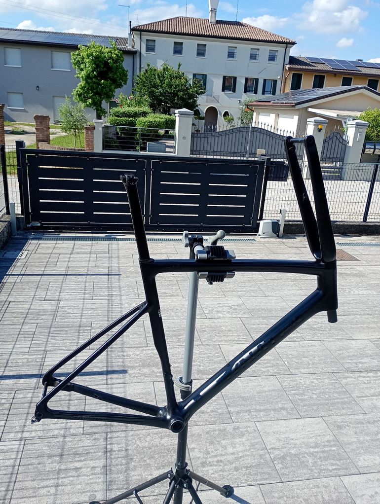 Used Dynatek Custom Frameset 2025 Road & Gravel, Black — image 1 of 4