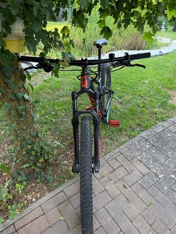 Used Scott Spark 960 2024 2024 Mountainbike, Black, 29 — image 1 of 10