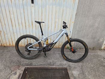 Used Orbea WILD M-TEAM 20mph 2023 2023 Mountainbike, White, 29 — image 2 of 3