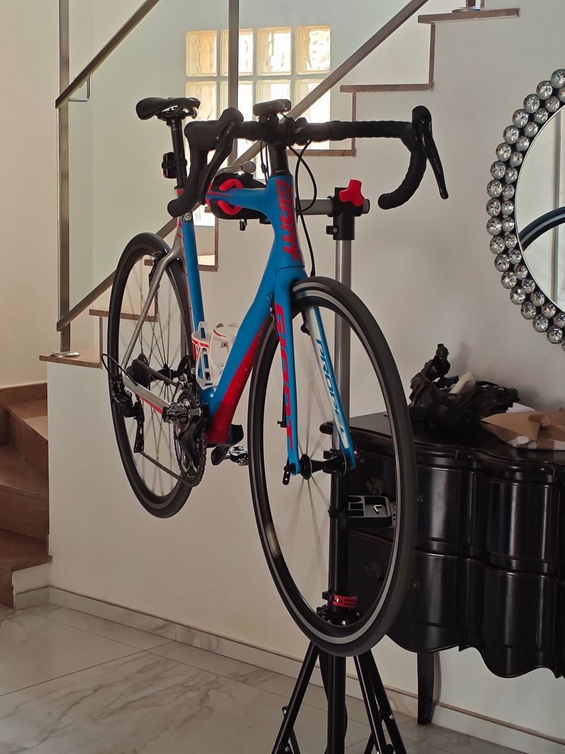 Used Giant Propel Advanced 2 2016 2016 Road & Gravel, Blue — image 1 of 3