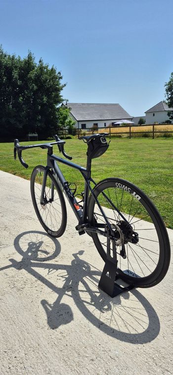 Used Canyon Ultimate CF SLX 8 Di2 2025 2025 Road & Gravel, Blue — image 6 of 7