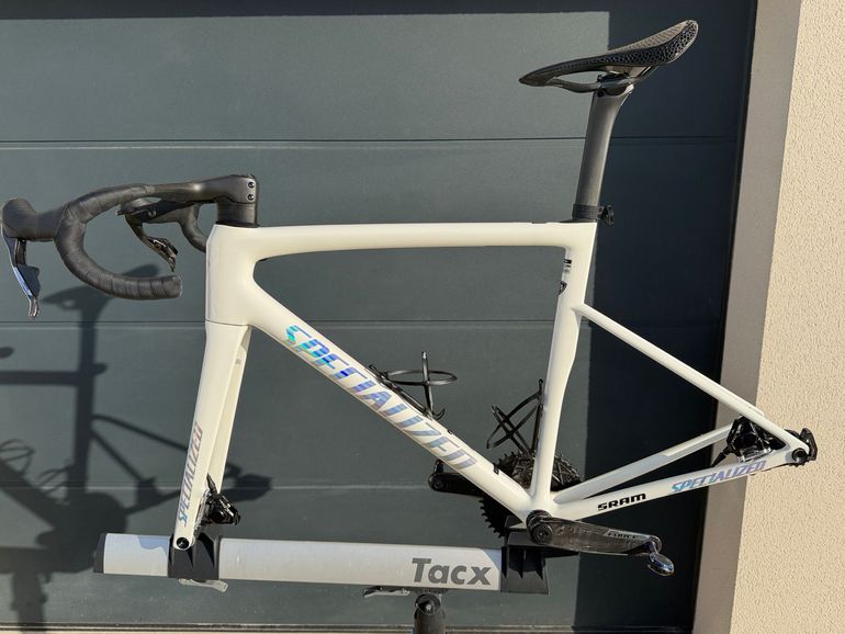 Used Specialized Tarmac SL8 Pro - SRAM Force eTAP AXS 2025 Frameset 2025 Road & Gravel, White — image 2 of 6