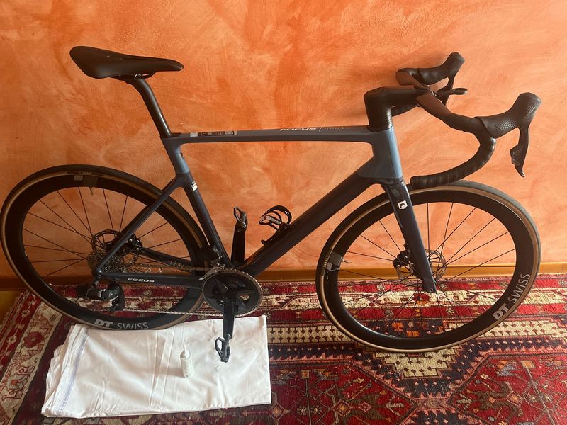 Used Focus IZALCO MAX 9.7 2024 2024 Road & Gravel, Blue — image 1 of 5