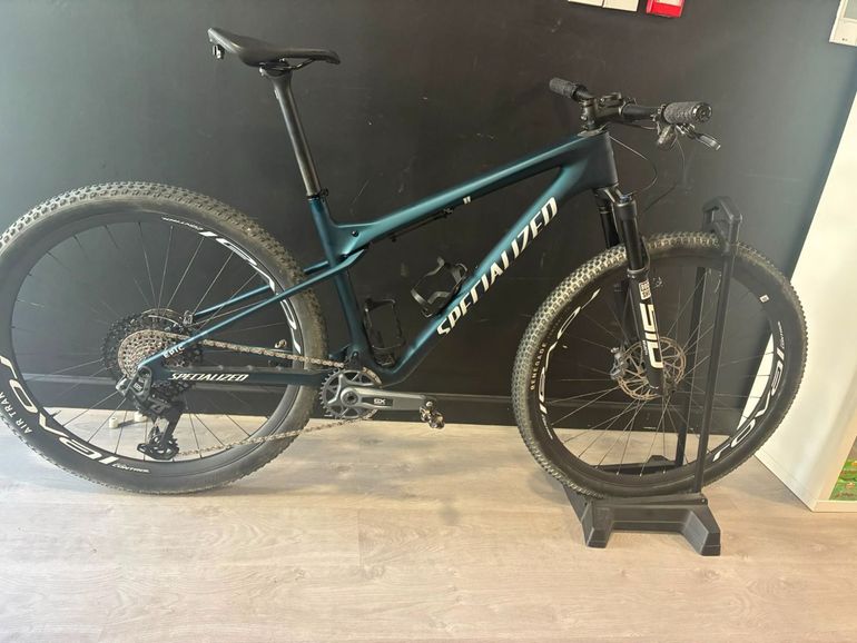 Käytetty Specialized Epic World Cup Expert - SRAM GX AXS, RockShox Select+ 2025 2025 Mountainbike — kuva 4 / 4