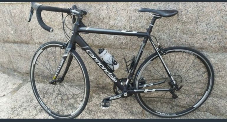Used Canondale Custom Shimano 105 2018 Road & Gravel, Black — image 1 of 6