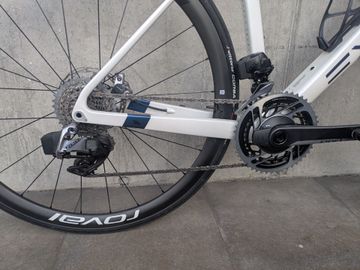 Used Exept Custom SRAM Red eTap AXS 2022 Road & Gravel, White — image 2 of 4