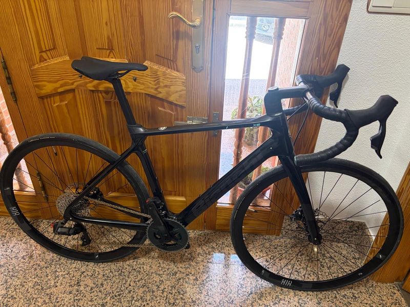 Used Bianchi Infinito XE Rival eTap AXS 2024 2024 Road & Gravel