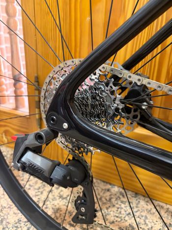 Použité Bianchi Infinito XE Rival eTap AXS 2024 2024 Road & Gravel — obrázek 3 z 10
