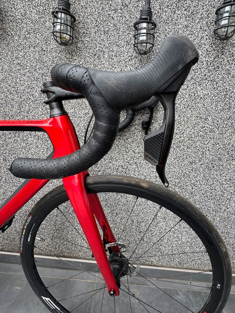 Used Van Rysel EDR CF DISC 2021 Road & Gravel, Red — image 13 of 37