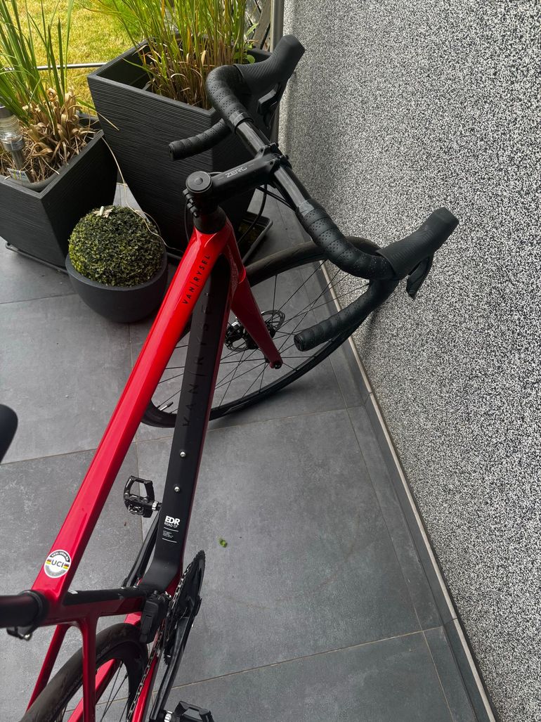 Used Van Rysel EDR CF DISC 2021 Road & Gravel, Red — image 30 of 37