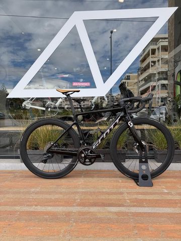 Used Scott Addict RC Shimano Ultegra Di2 2020 Road & Gravel