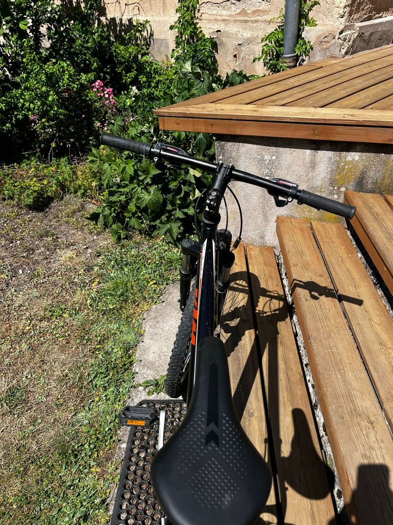 Used KTM Chicago Shimano Acera 2015 Mountainbike, Black — image 30 of 30