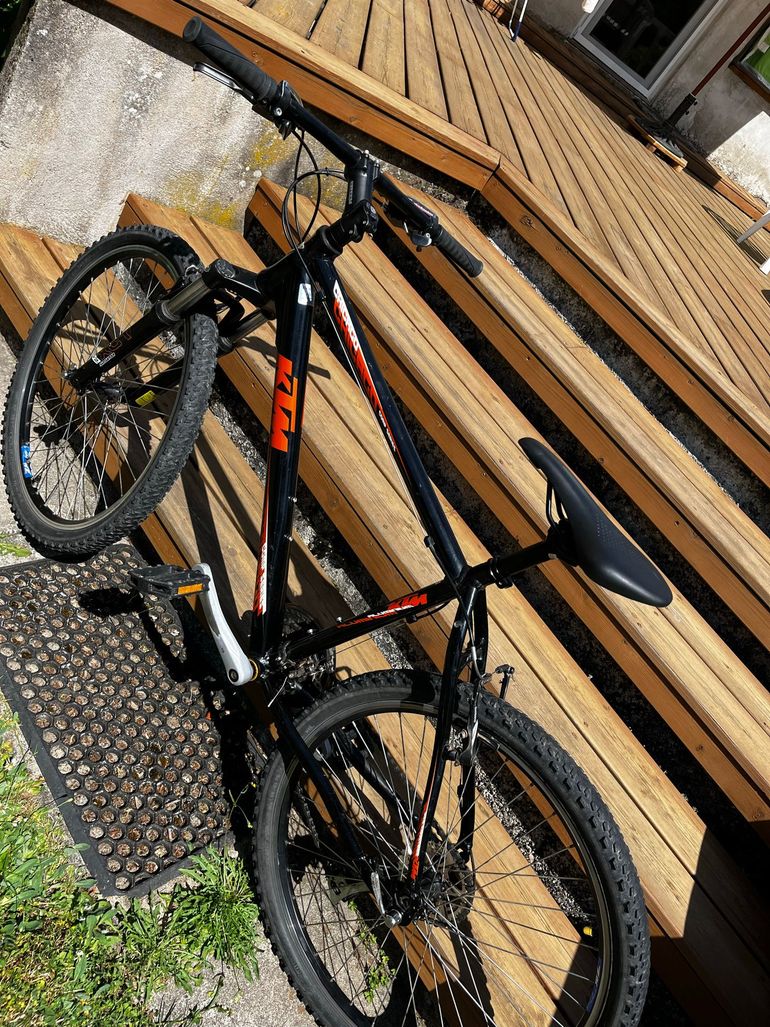 Used KTM Chicago Shimano Acera 2015 Mountainbike, Black — image 2 of 30