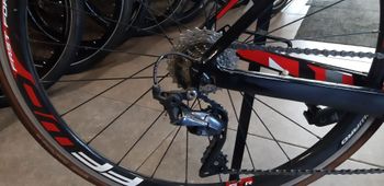 Sensa GiuliAero Ultegra Carbon 2019 2019 Road & Gravel d'occasion — image 3 sur 6