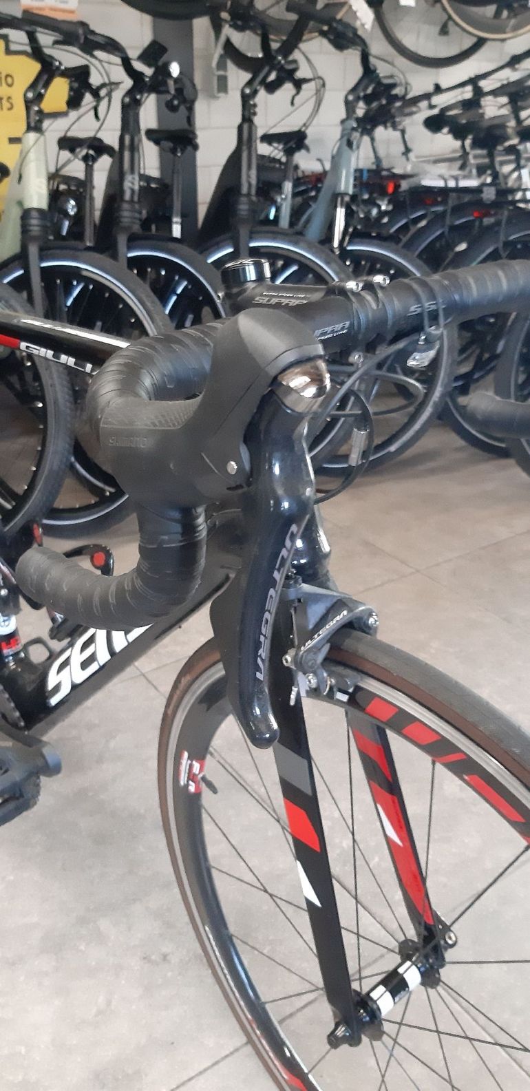 Sensa GiuliAero Ultegra Carbon 2019 2019 Road & Gravel d'occasion — image 5 sur 6