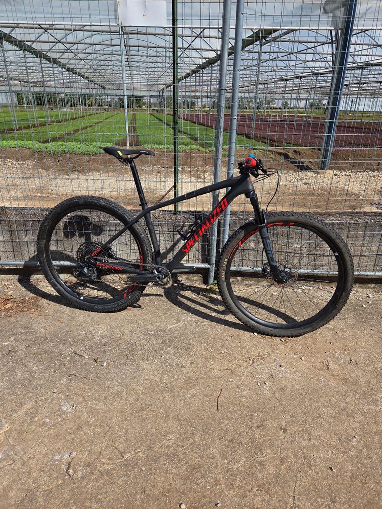 Käytetty Specialized Epic Hardtail Comp 2023 2023 Mountainbike — kuva 1 / 7