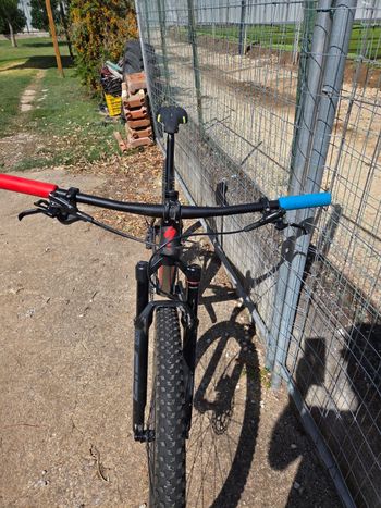 Käytetty Specialized Epic Hardtail Comp 2023 2023 Mountainbike — kuva 6 / 7
