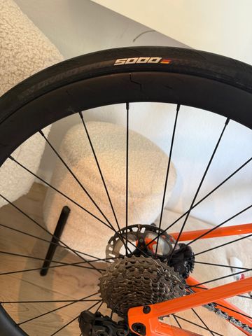 Used BMC Roadmachine ONE 2023 2023 Road & Gravel, Orange — image 10 of 10