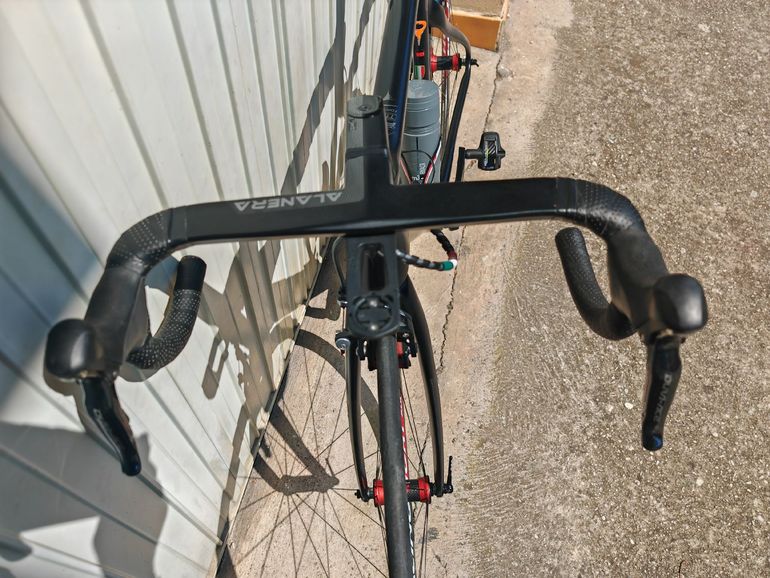 Käytetty Pinarello Dogma Shimano Dura Ace Di2 2019 Road & Gravel — kuva 5 / 7
