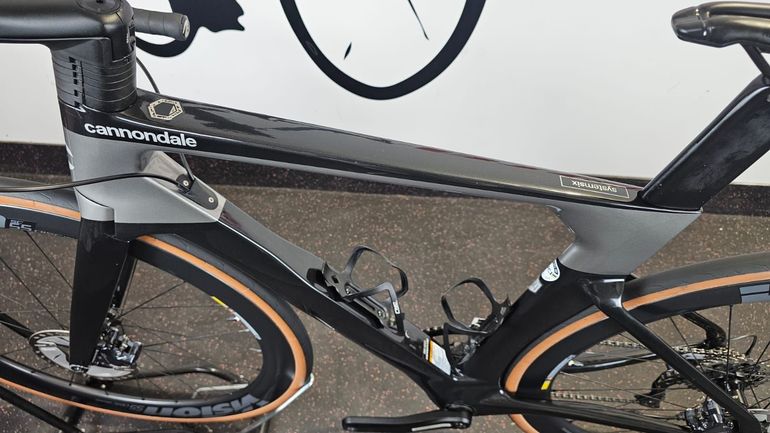 Použité Cannondale SystemSix Carbon Ultegra 2023 2023 Road & Gravel — obrázek 15 z 20