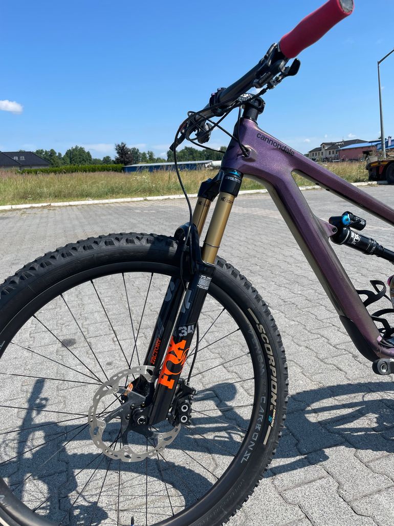 Used Cannondale Habit Carbon SE 2021 2021 Mountainbike, Purple — image 10 of 11