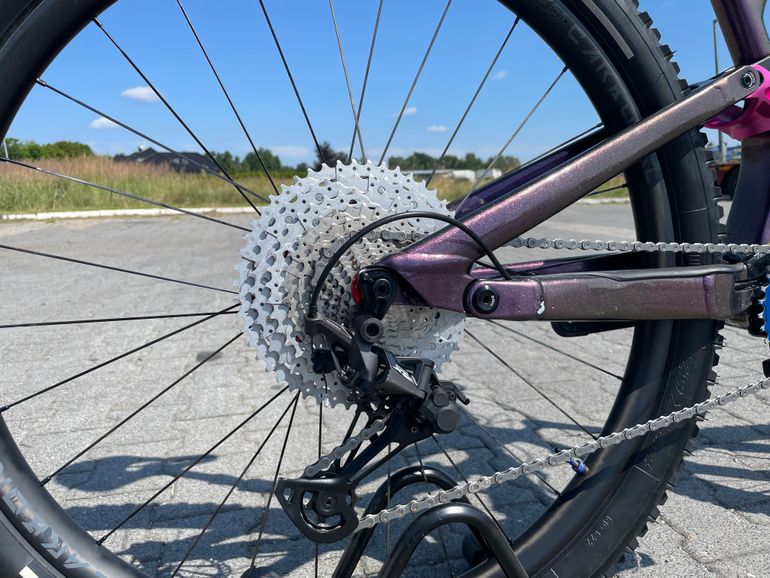 Used Cannondale Habit Carbon SE 2021 2021 Mountainbike, Purple — image 3 of 11