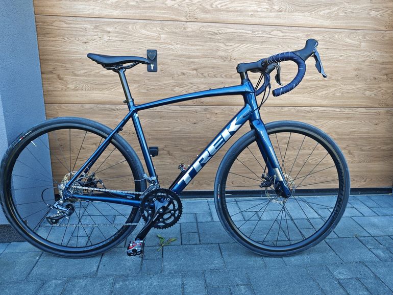 Käytetty Trek Domane AL 2 Disc 2022 2022 Road & Gravel — kuva 2 / 7
