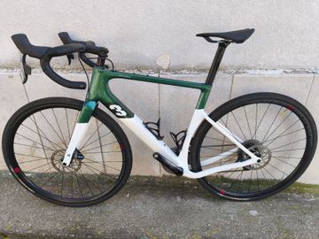 3T Exploro RaceMax BOOST Dropbar 2022 2022 Road & Gravel usato, Verde — immagine 2 di 11