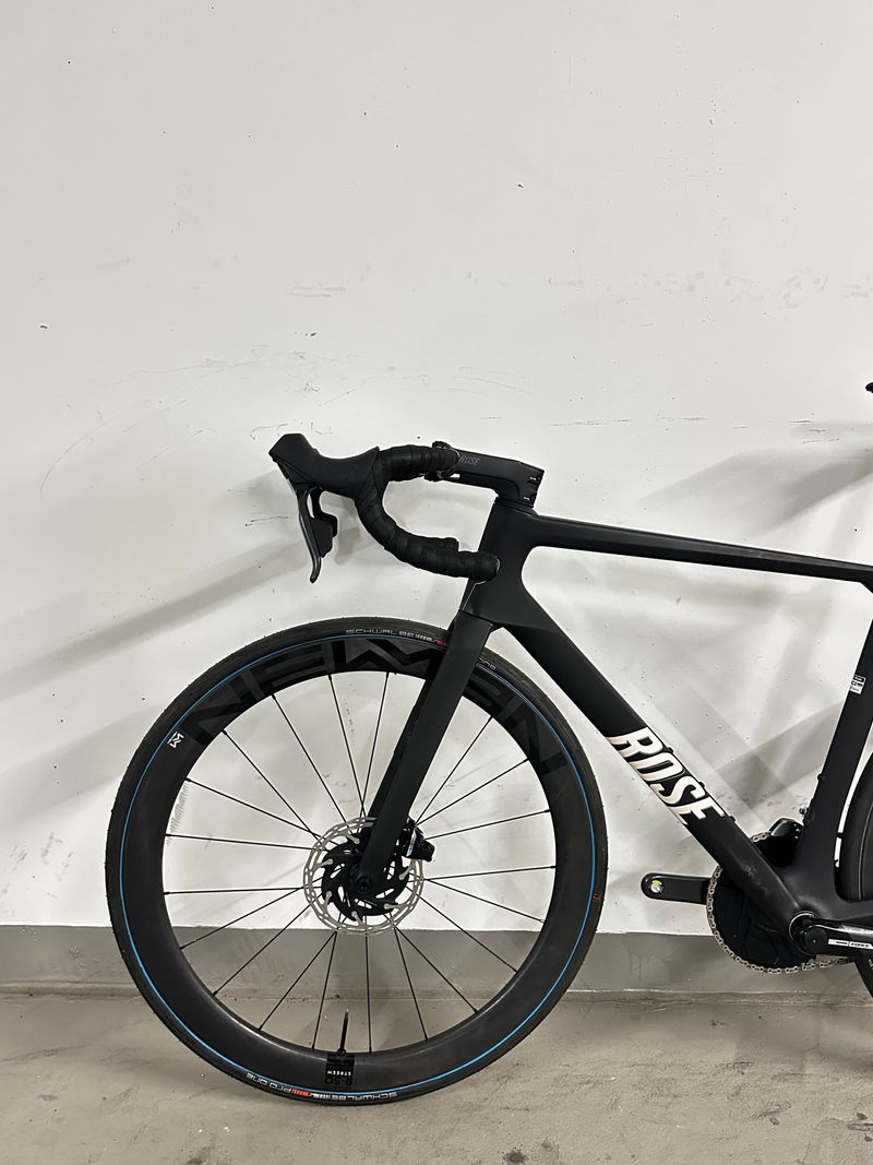 Rose Xlite 06 Force AXS 2025 2025 Road & Gravel usato, Nero — immagine 3 di 5