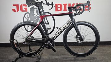 Brugt Thompson Falcon Disc Ultegra Di2 2x12 *500km* 2023 Road & Gravel