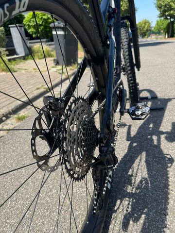 Używany Canyon Spectral CF 7 2025 2025 Mountainbike — zdjęcie 3 z 12