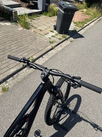 Używany Canyon Spectral CF 7 2025 2025 Mountainbike — zdjęcie 9 z 12