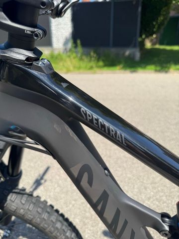 Używany Canyon Spectral CF 7 2025 2025 Mountainbike — zdjęcie 11 z 12
